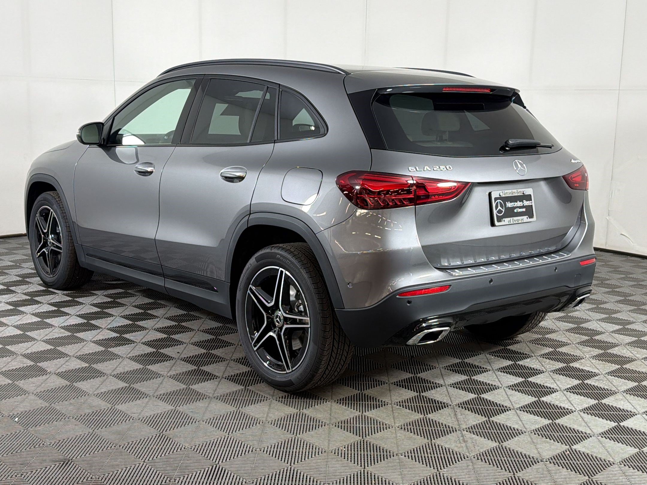 New 2026 Mercedes-Benz GLA 250 4MATIC image 3