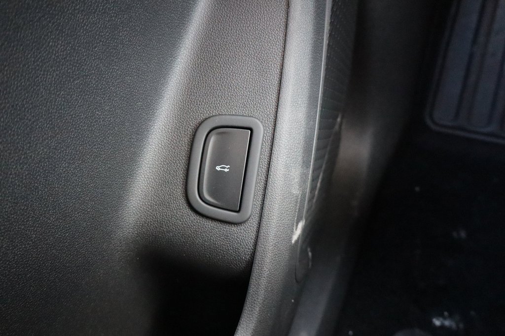 New 2026 Chevrolet Traverse LT image 16