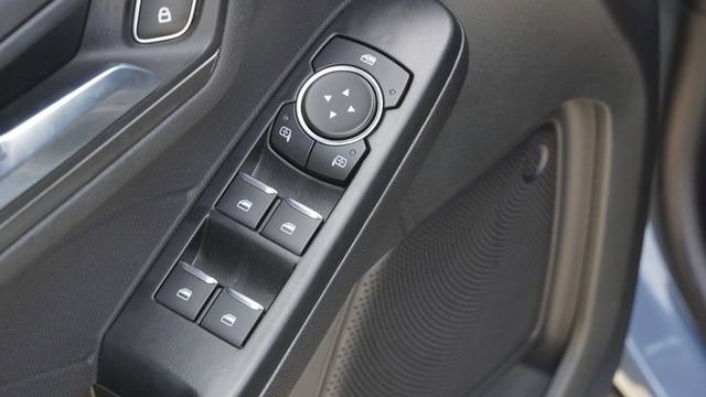 Used 2025 Ford Escape SE image 20