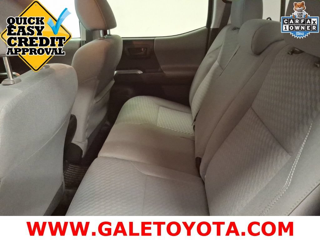 Used 2020 Toyota Tacoma SR5 AWD/4WD image 12