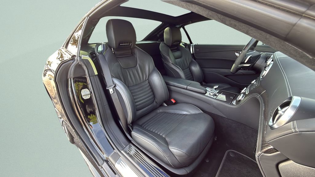 Used 2020 Mercedes-Benz SL 550 image 18