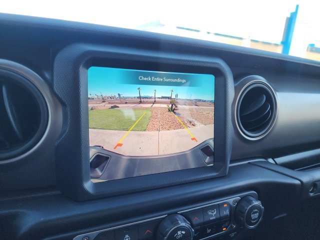 Used 2023 Jeep Gladiator Willys image 40