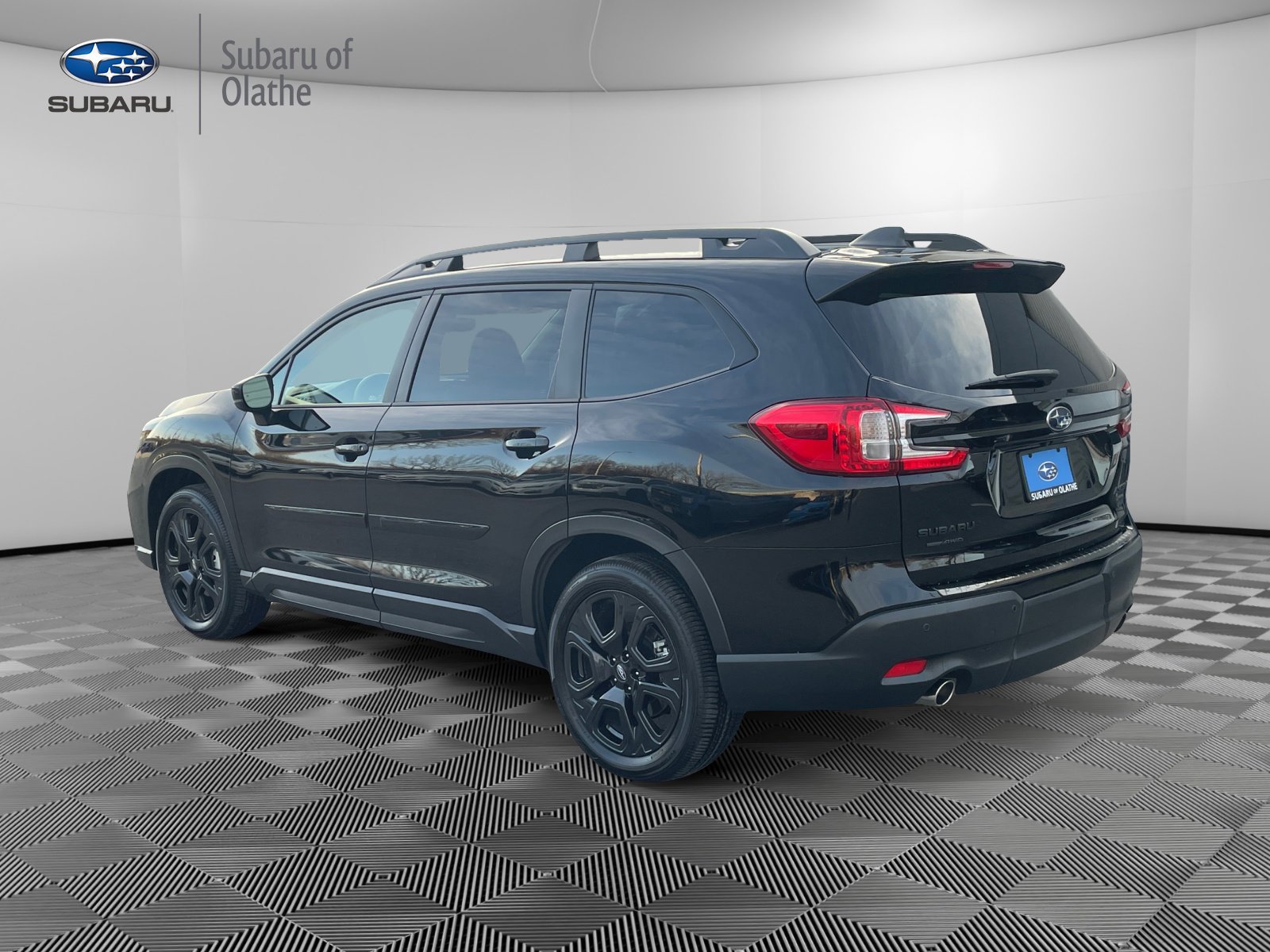 Used 2025 Subaru Ascent Bronze Edition image 9