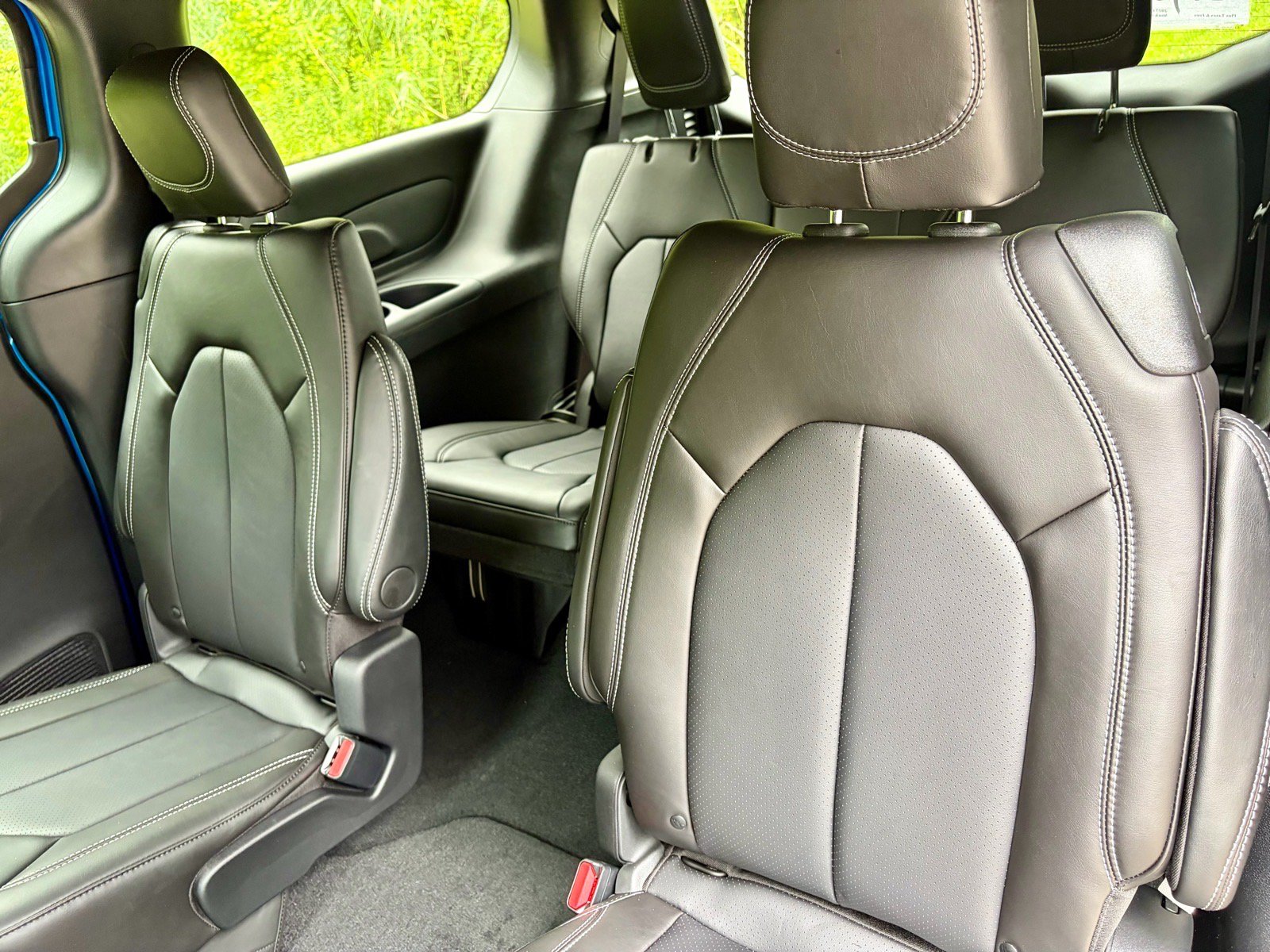 New 2027 Chrysler Pacifica Select FWD image 19