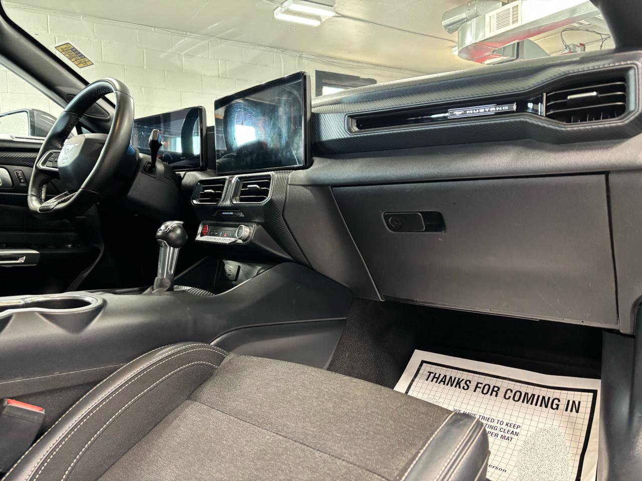 Used 2024 Ford Mustang Convertible image 14
