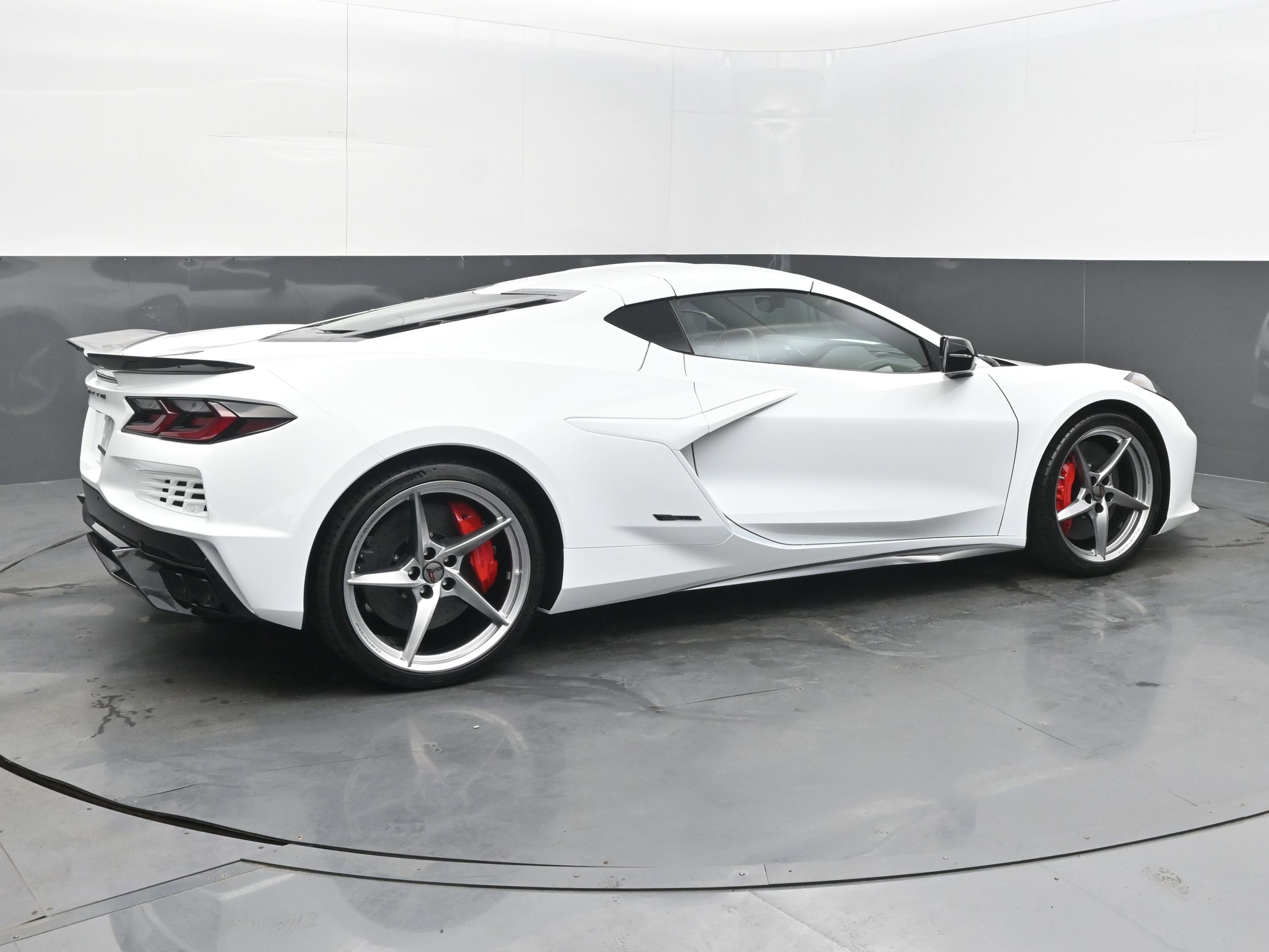 New 2025 Chevrolet Corvette E-Ray image 5