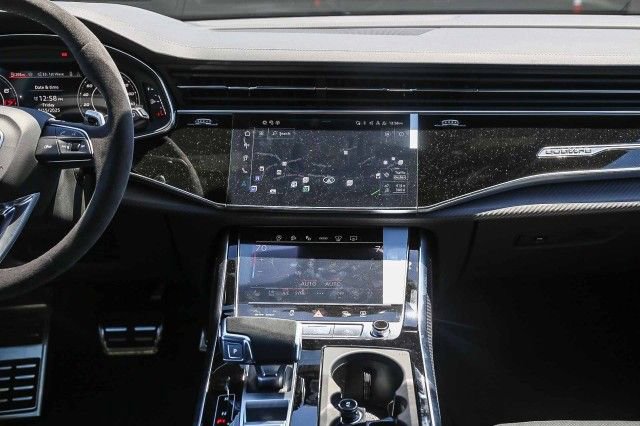 New 2025 Audi RS Q8 performance image 13