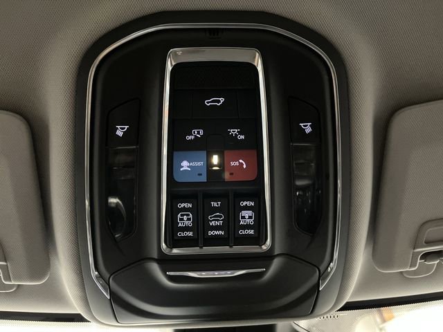 Used 2023 Jeep Grand Cherokee L Limited image 26