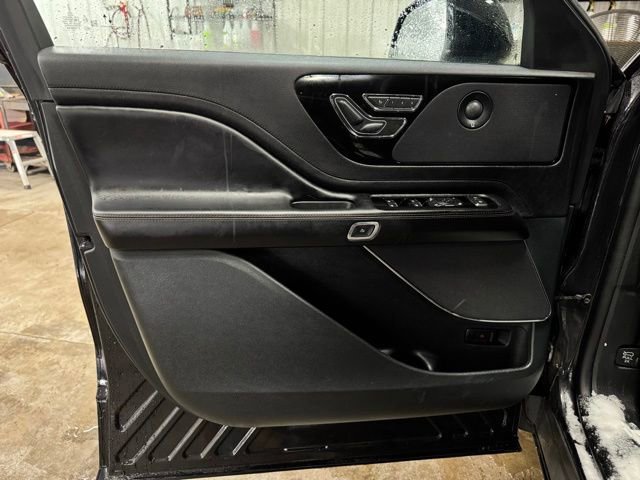Certified 2023 Lincoln Aviator Reserve image 13