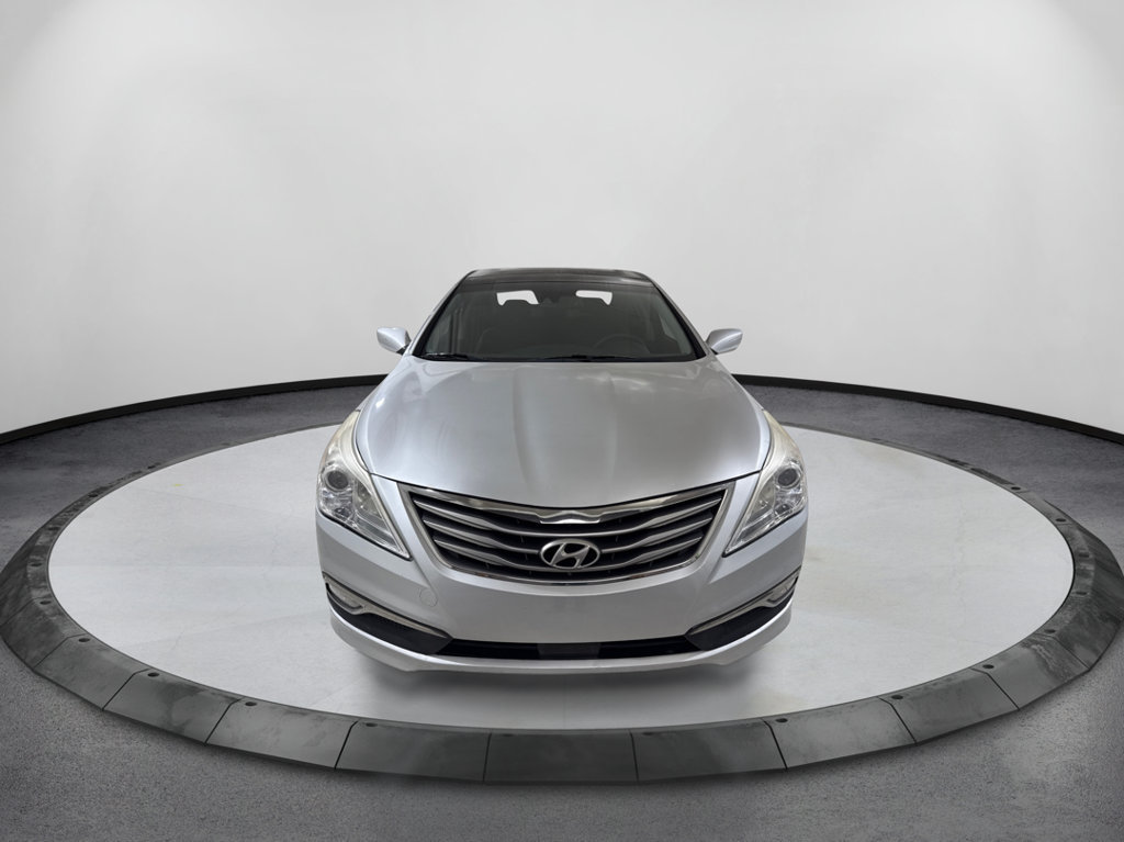 Used 2017 Hyundai Azera Limited FWD image 2