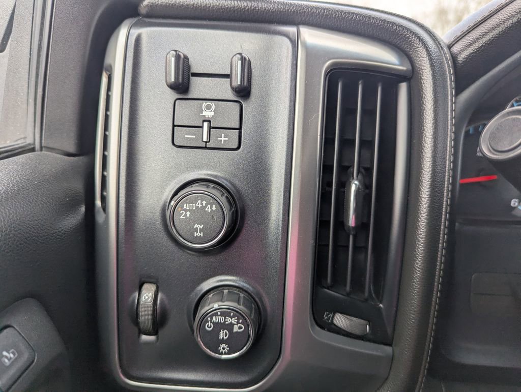 Used 2017 Chevrolet Silverado 1500 LTZ w/ Sport Package image 25