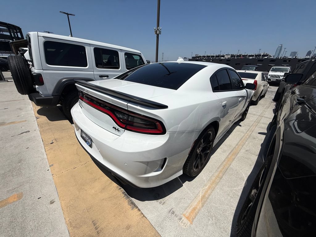 Used 2023 Dodge Charger R/T w/ Plus Group RWD image 2