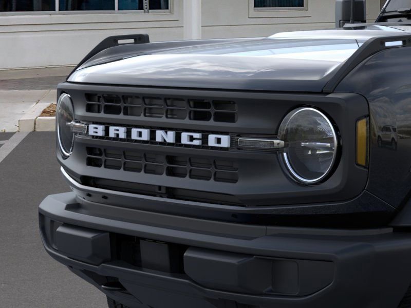 New 2025 Ford Bronco 4-Door image 19
