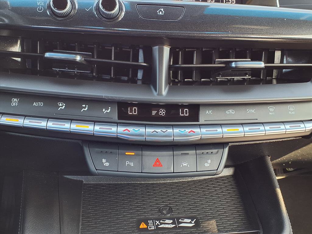 Used 2023 Cadillac CT4 Luxury w/ Sun And Sound Package image 8