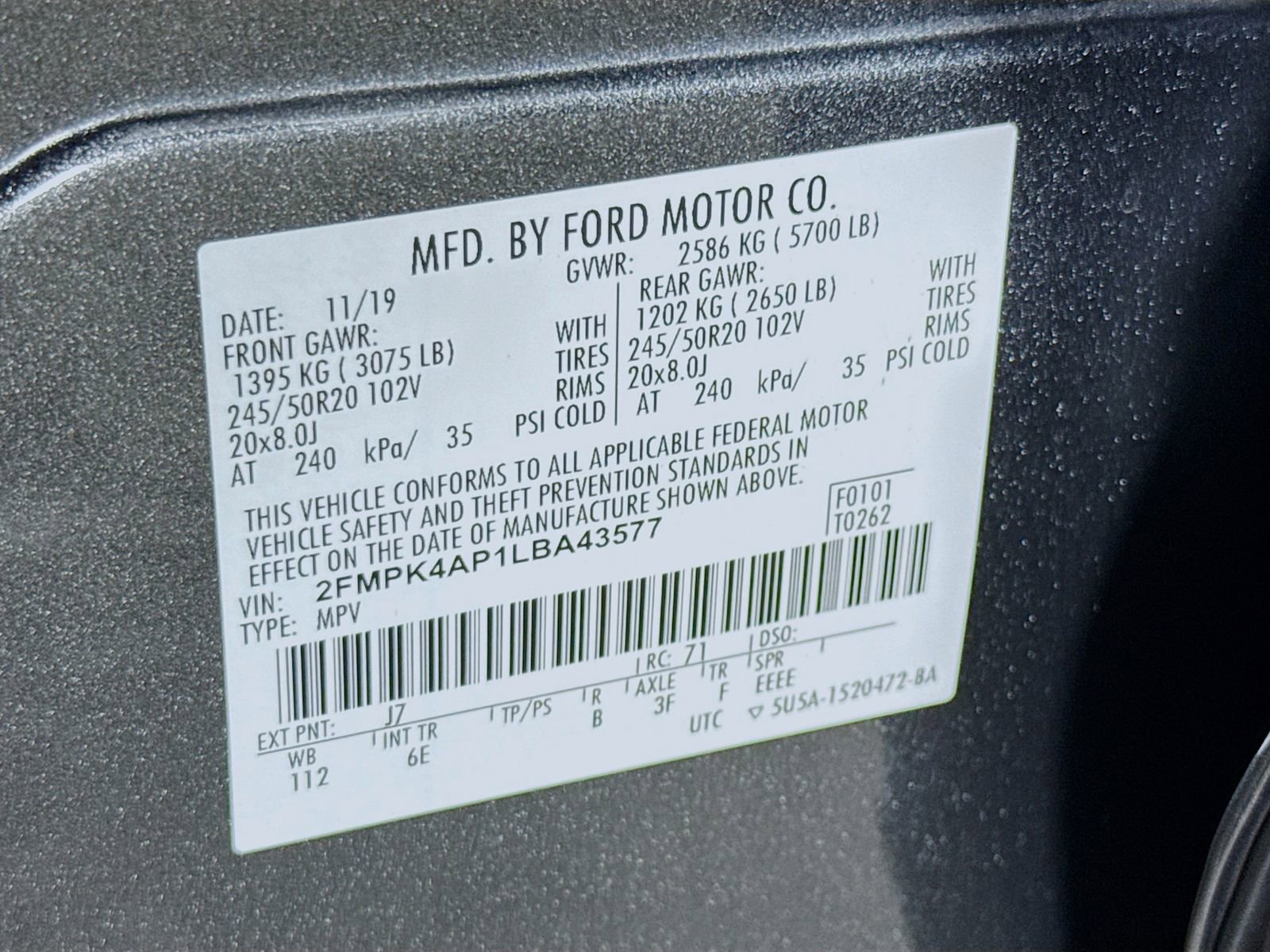 Used 2020 Ford Edge ST image 33