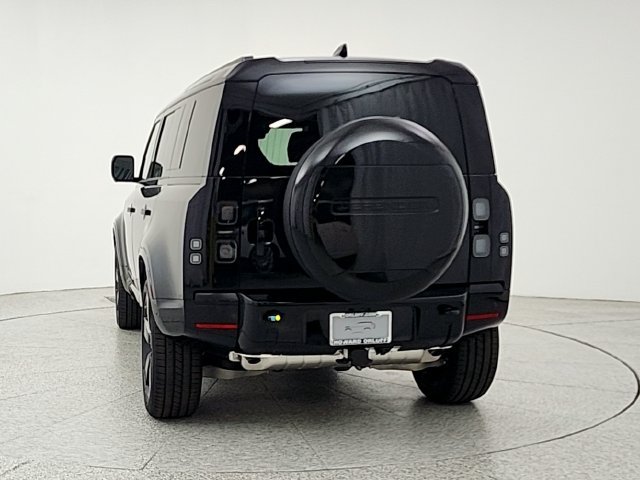 New 2026 Land Rover Defender 110 X-Dynamic SE AWD/4WD image 6