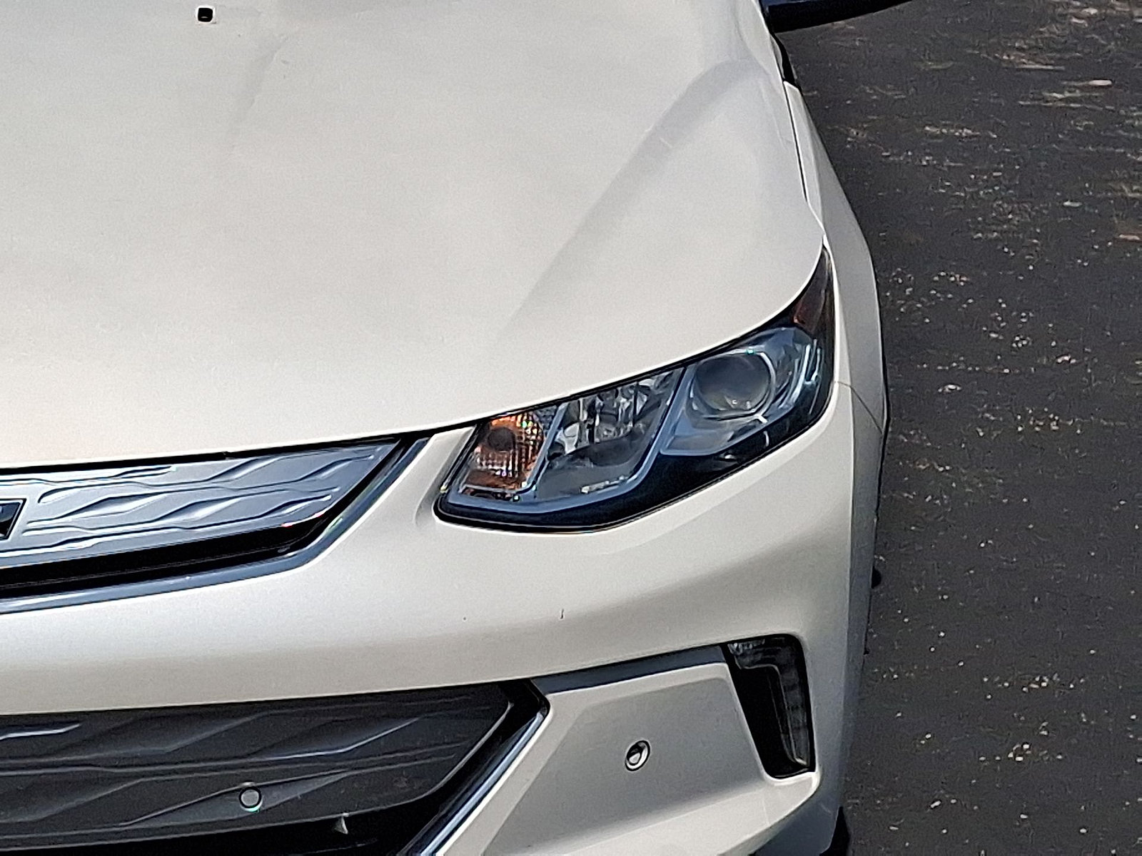 Used 2017 Chevrolet Volt Premier w/ Driver Confidence II Package FWD image 27