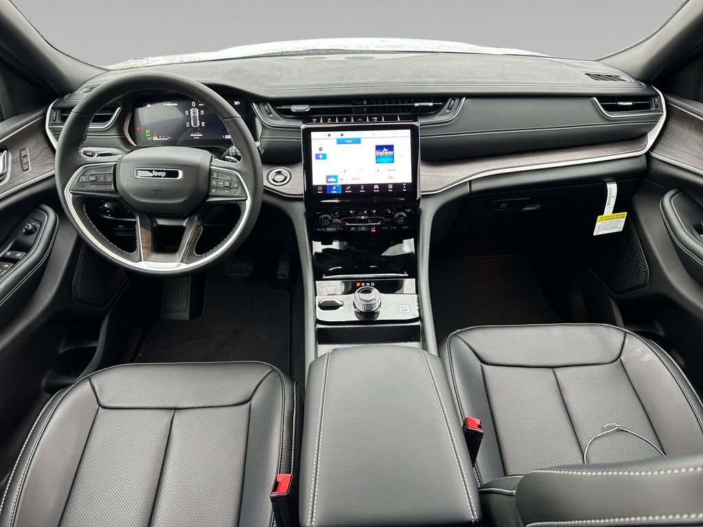 New 2025 Jeep Grand Cherokee Limited w/ Luxury Tech Group II image 12