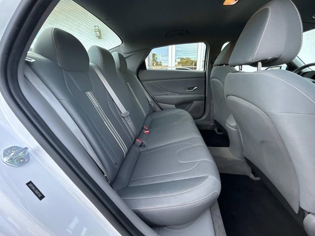 Used 2022 Hyundai Elantra SEL w/ Cargo Package image 15