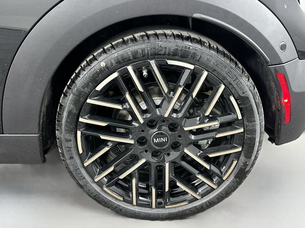 Certified 2025 MINI Cooper S FWD image 22