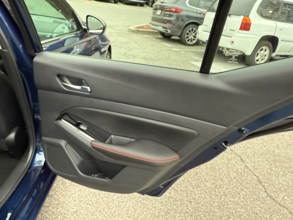 Used 2023 Nissan Altima 2.5 SR AWD/4WD image 27