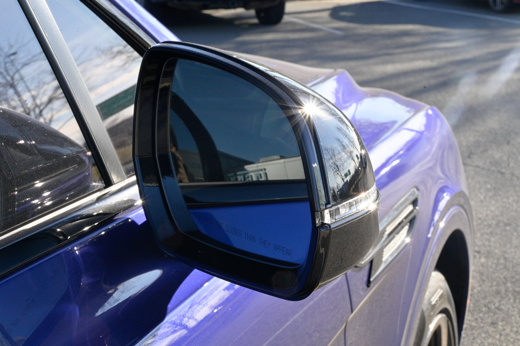 Used 2025 Bentley Bentayga image 13