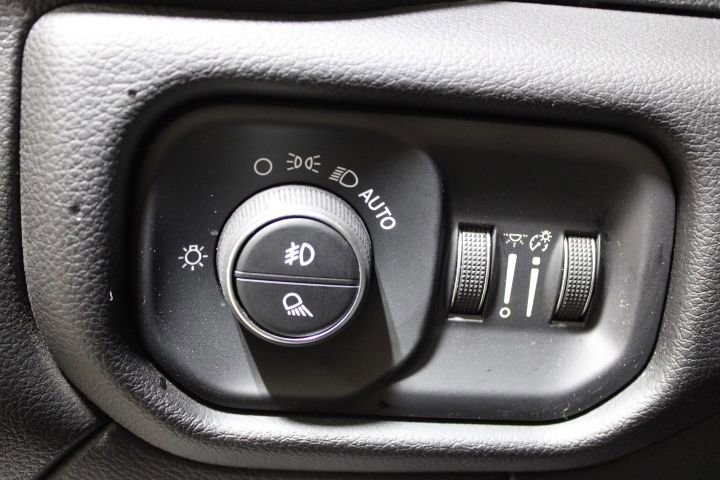 Used 2024 RAM 2500 Laramie image 39