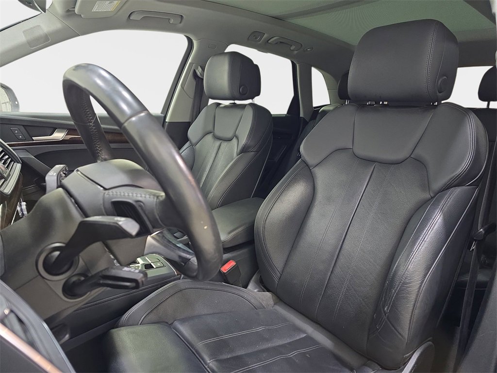 Used 2019 Audi Q5 2.0T Premium Plus w/ Premium Plus Package image 16
