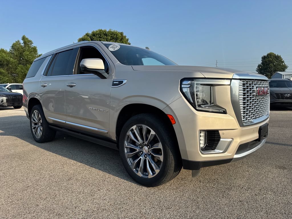 Used 2021 GMC Yukon Denali w/ Denali Premium Package AWD/4WD image 9