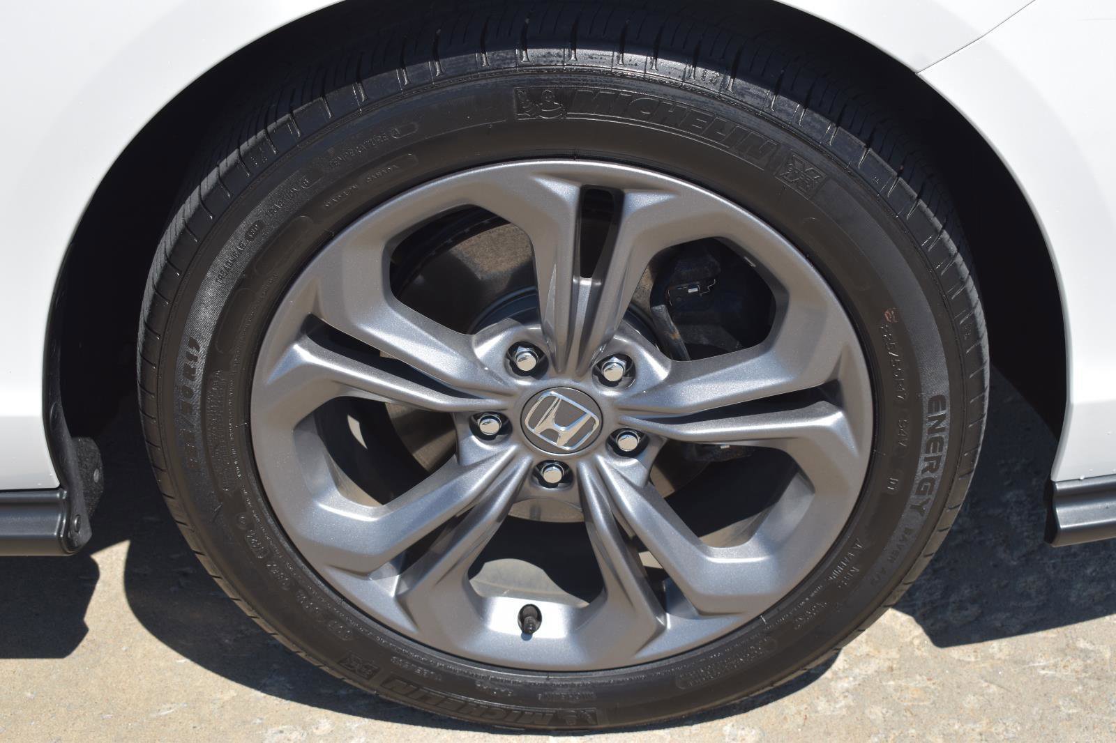 Used 2024 Honda Accord EX image 13