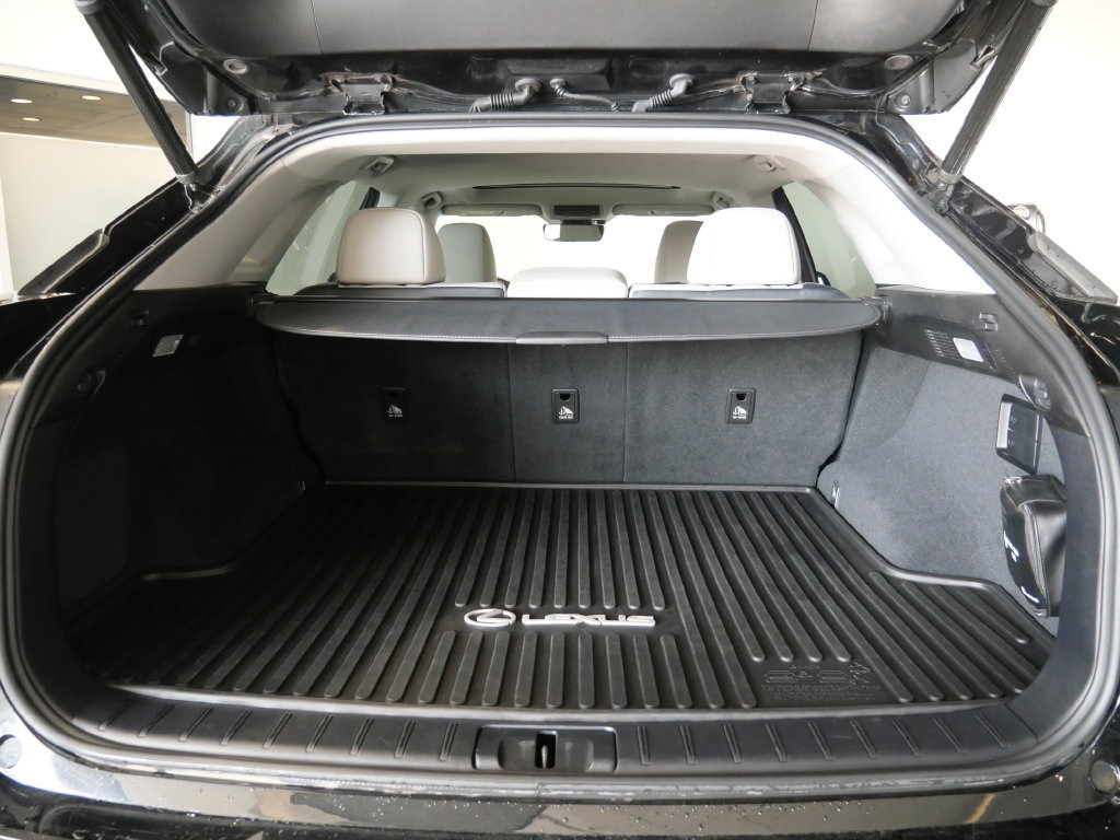 Used 2019 Lexus RX 350 AWD w/ Navigation Package image 28