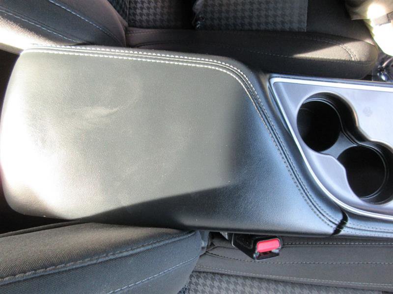 Used 2022 Dodge Challenger SXT image 16