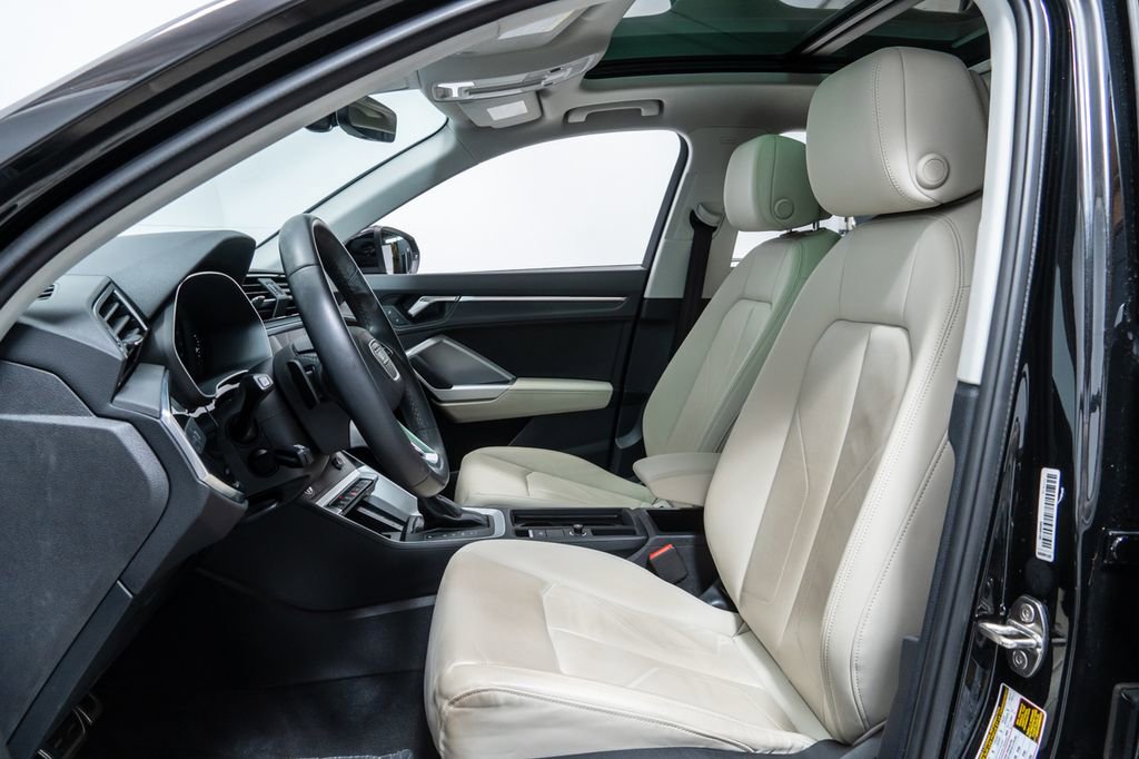 Used 2023 Audi Q3 2.0T Premium Plus w/ Premium Plus Package image 5