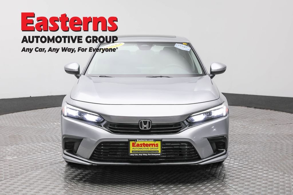 Used 2022 Honda Civic EX image 2