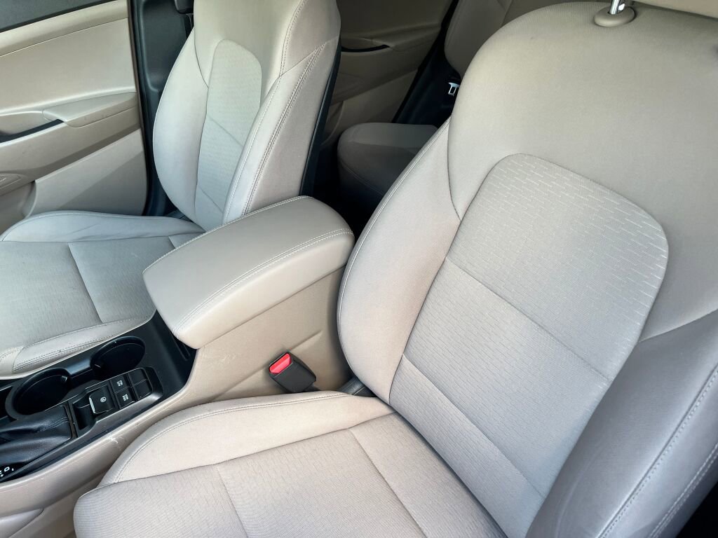 Used 2019 Hyundai Tucson Value FWD image 13