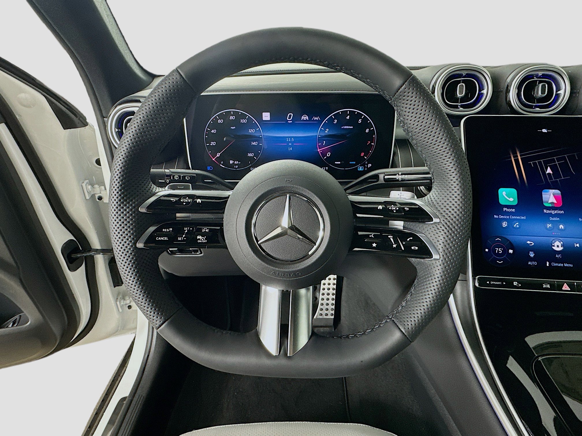 Used 2026 Mercedes-Benz GLC 300 4MATIC image 11