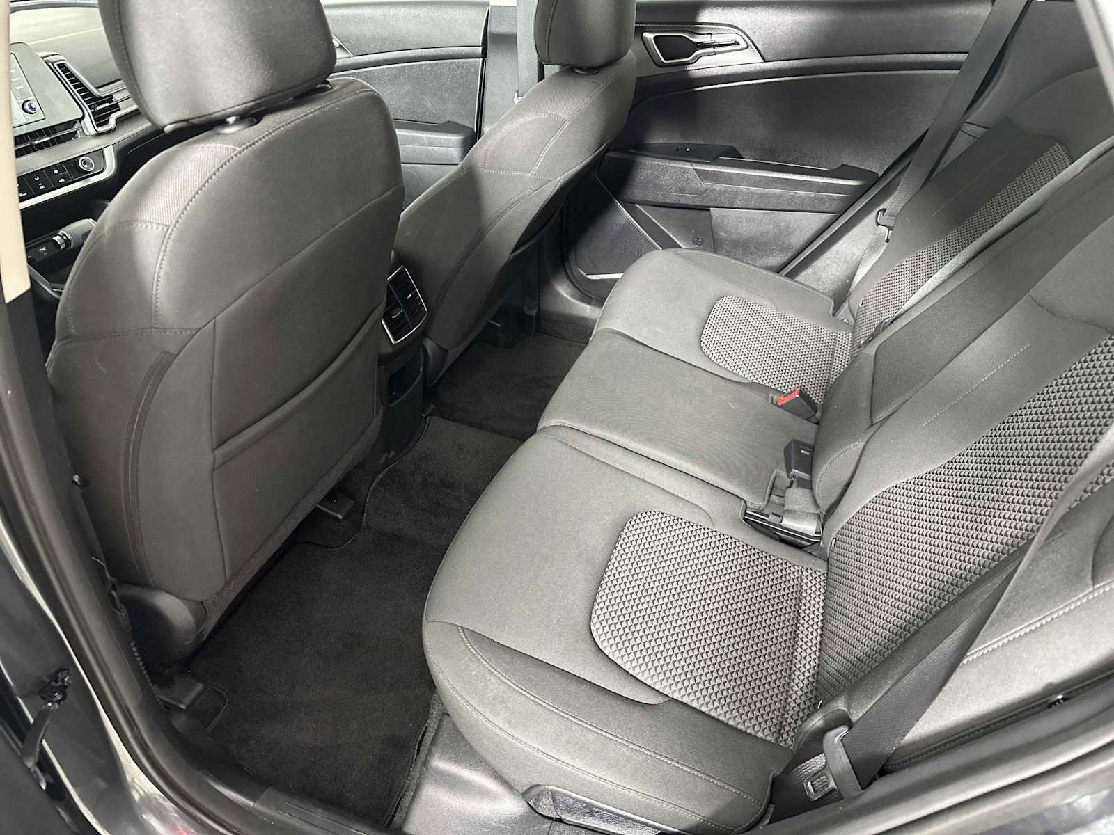 Used 2024 Kia Sportage LX image 23