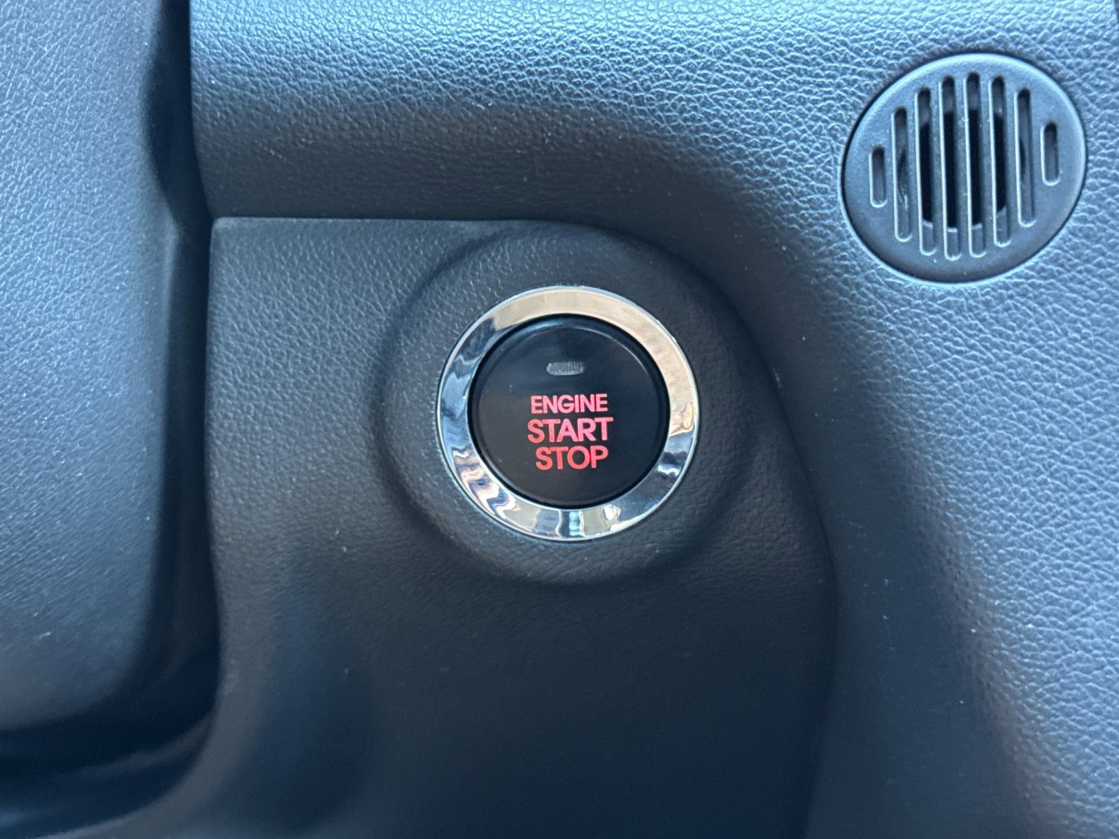 Used 2011 Kia Forte EX w/ Tech Pkg image 22