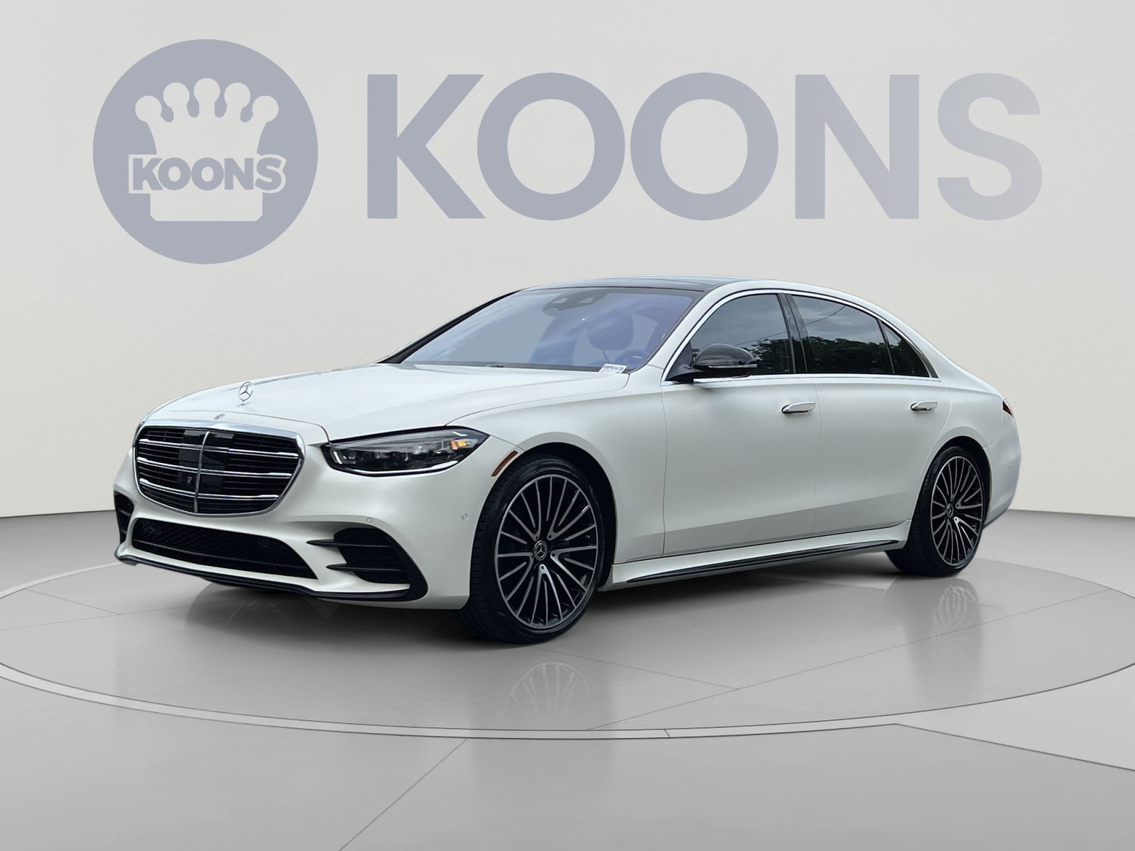Used 2022 Mercedes-Benz S 580 4MATIC Sedan w/ AMG Line Package image 1