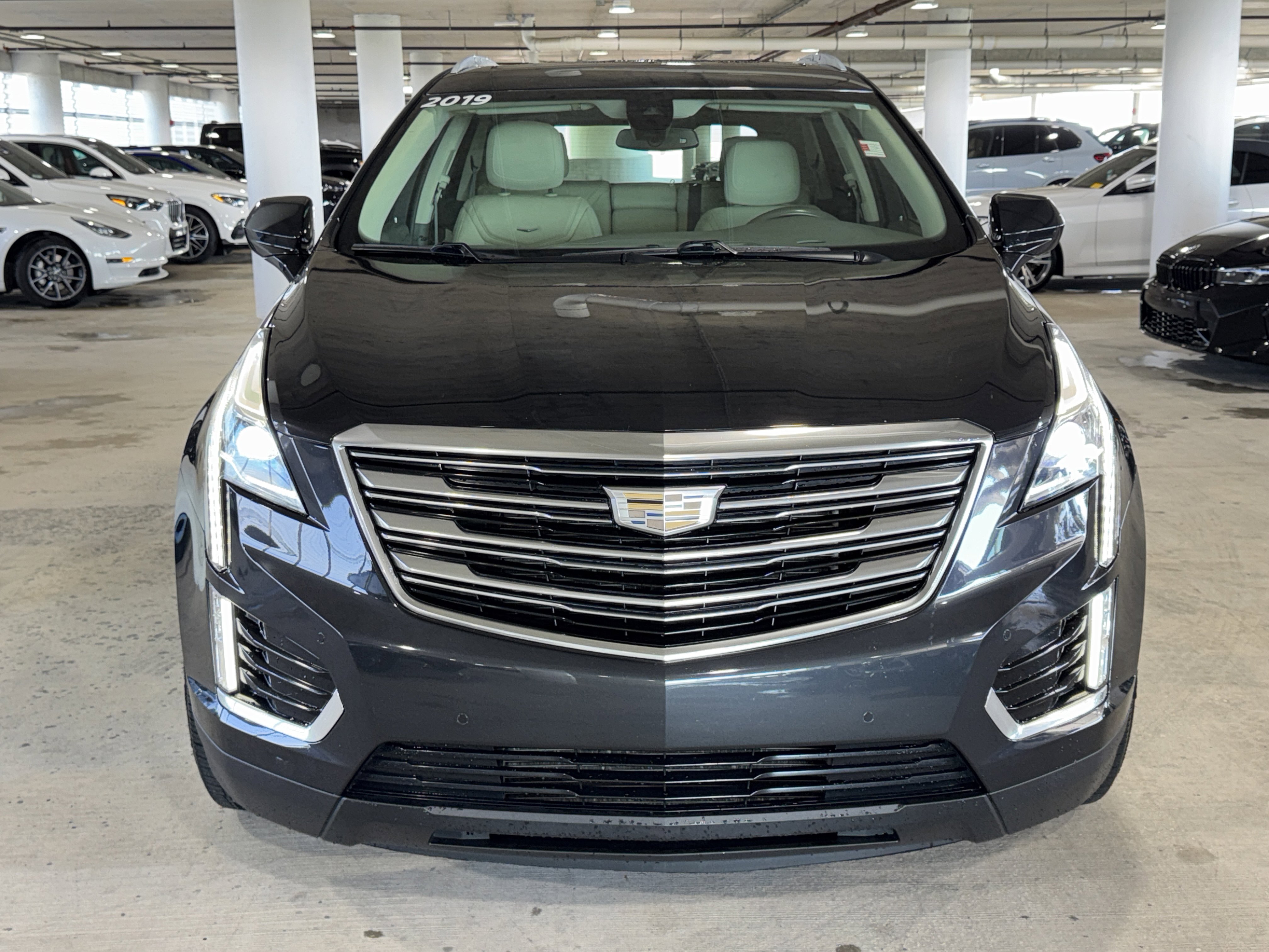 Used 2019 Cadillac XT5 Premium Luxury FWD image 3