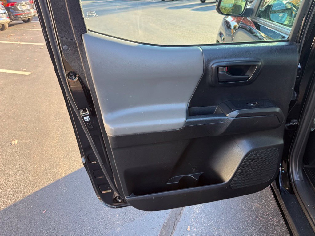 Used 2017 Toyota Tacoma SR w/ Tow Package AWD/4WD image 13