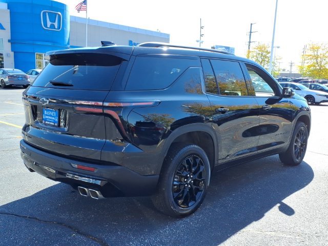 Used 2025 Chevrolet Traverse LT w/ Midnight/Sport Edition AWD/4WD image 10