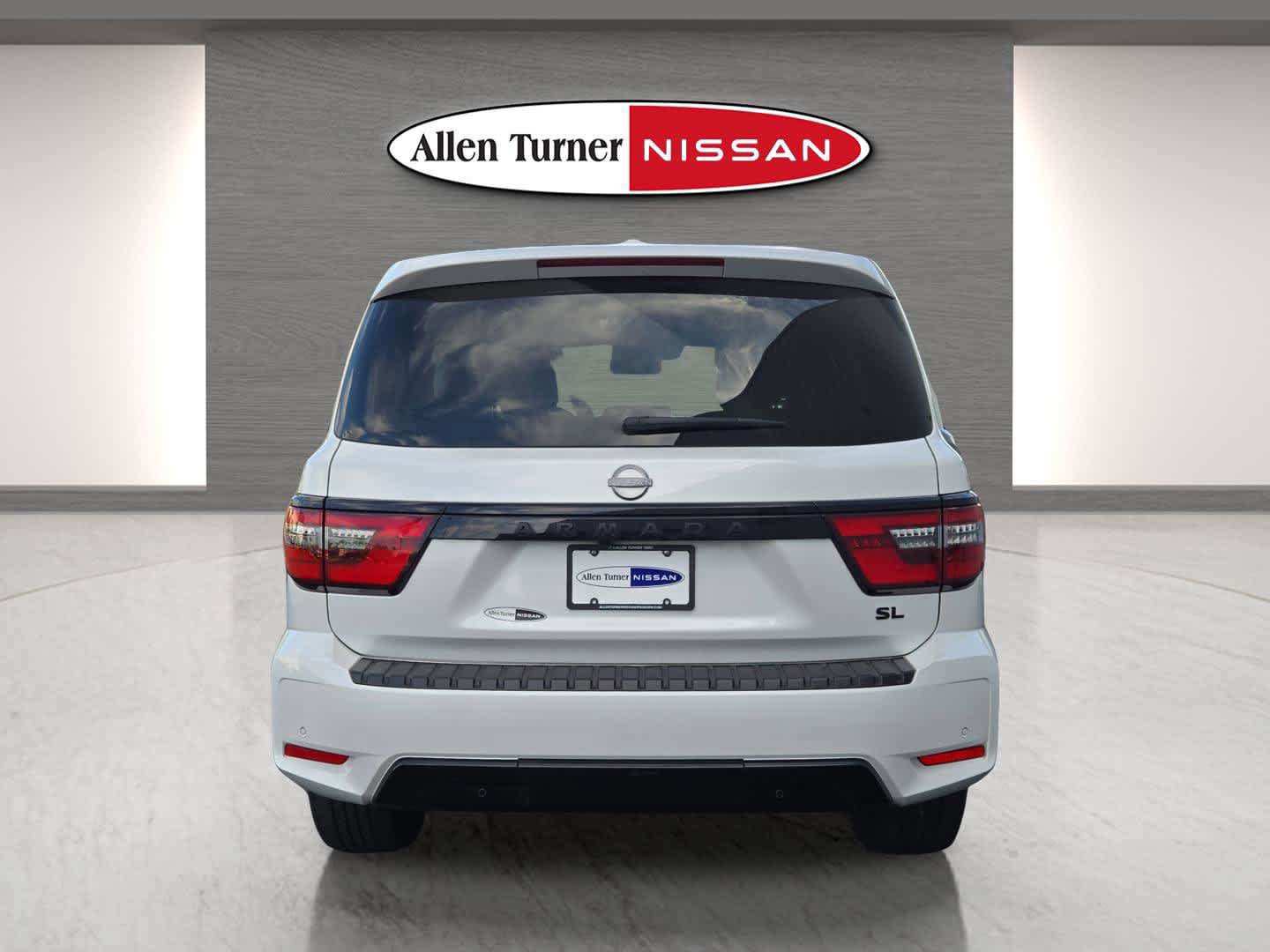 Used 2024 Nissan Armada SL w/ Midnight Edition Package RWD image 7