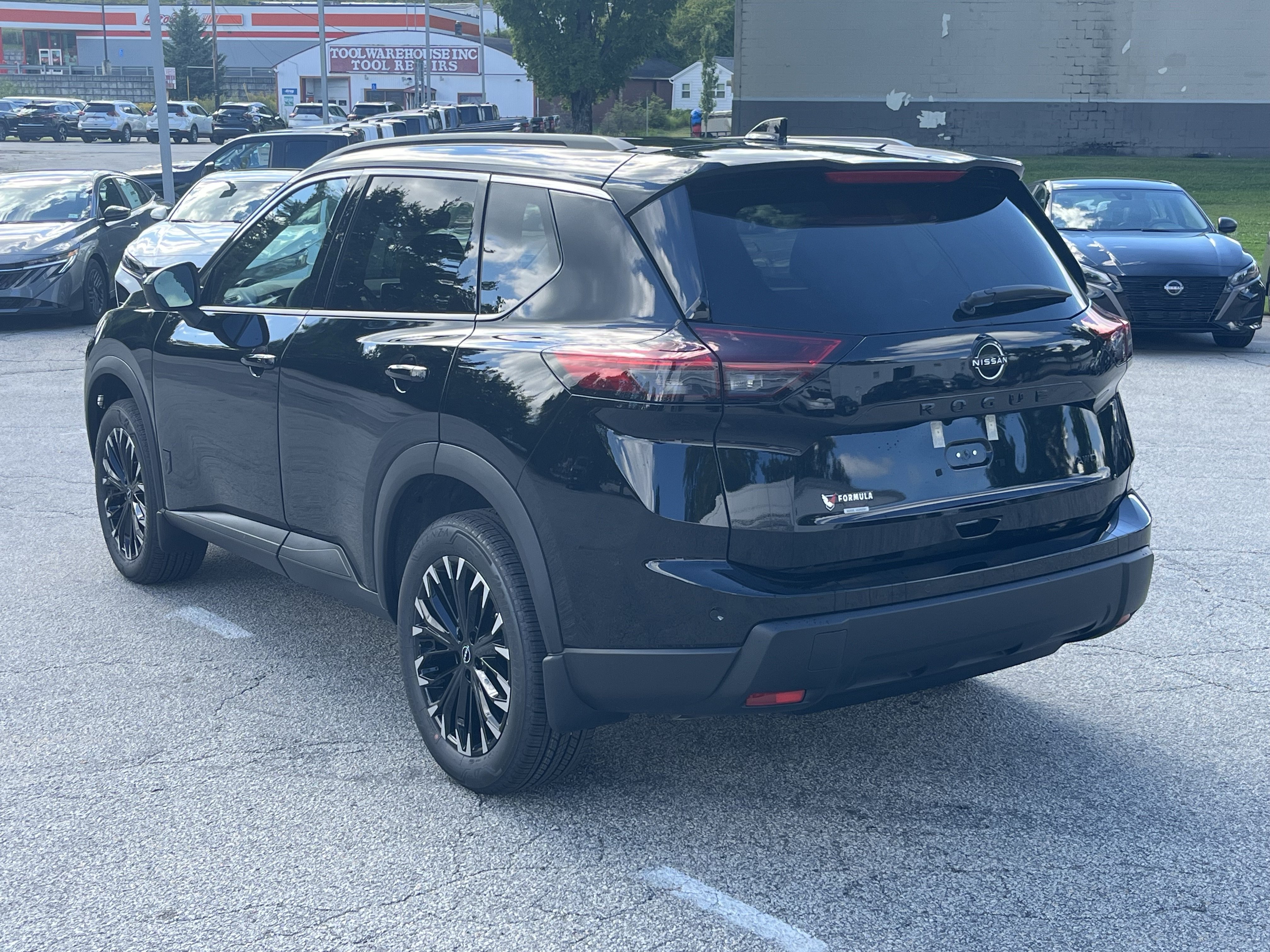 New 2026 Nissan Rogue Dark Armor AWD/4WD image 7