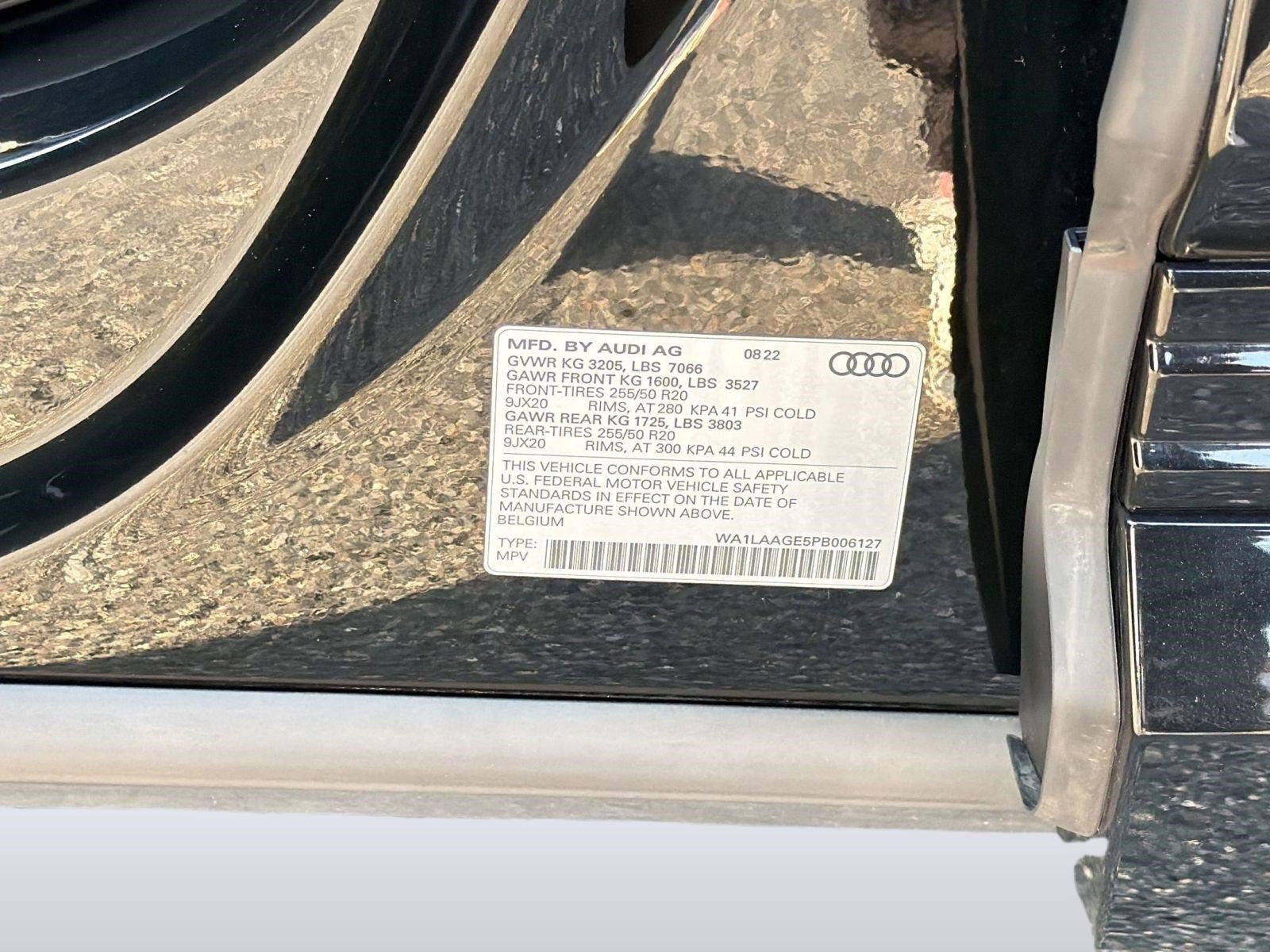 Used 2023 Audi e-tron Premium Plus w/ Premium Plus Package image 20