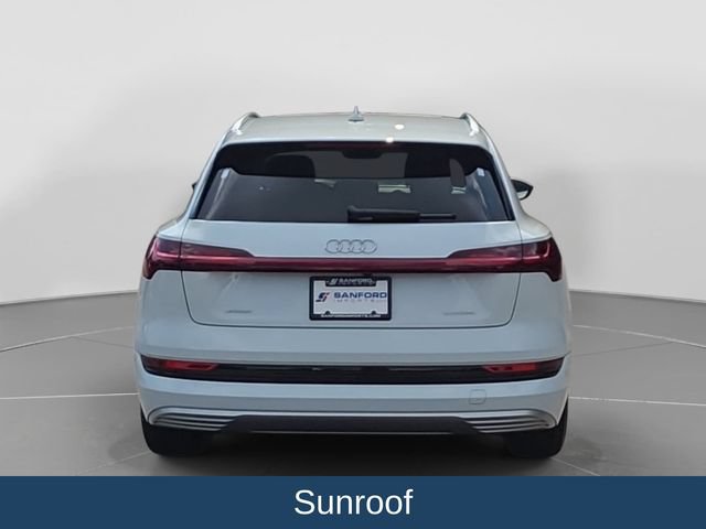 Used 2023 Audi e-tron Premium Plus w/ Premium Plus Package AWD/4WD image 5
