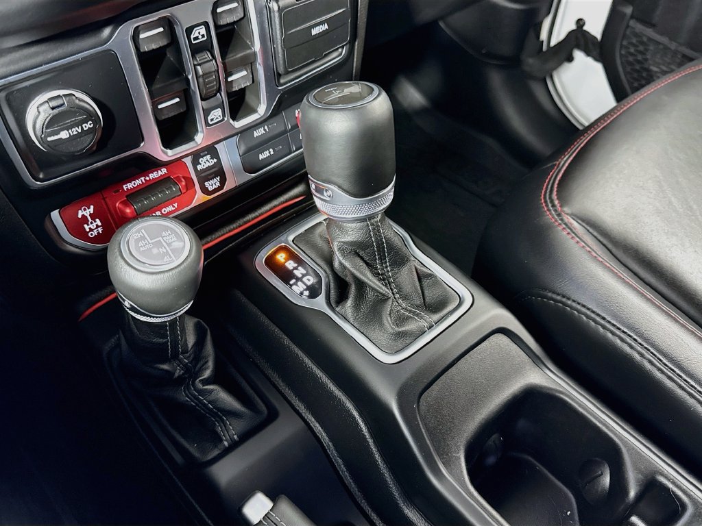 Used 2024 Jeep Wrangler Unlimited Rubicon AWD/4WD image 17