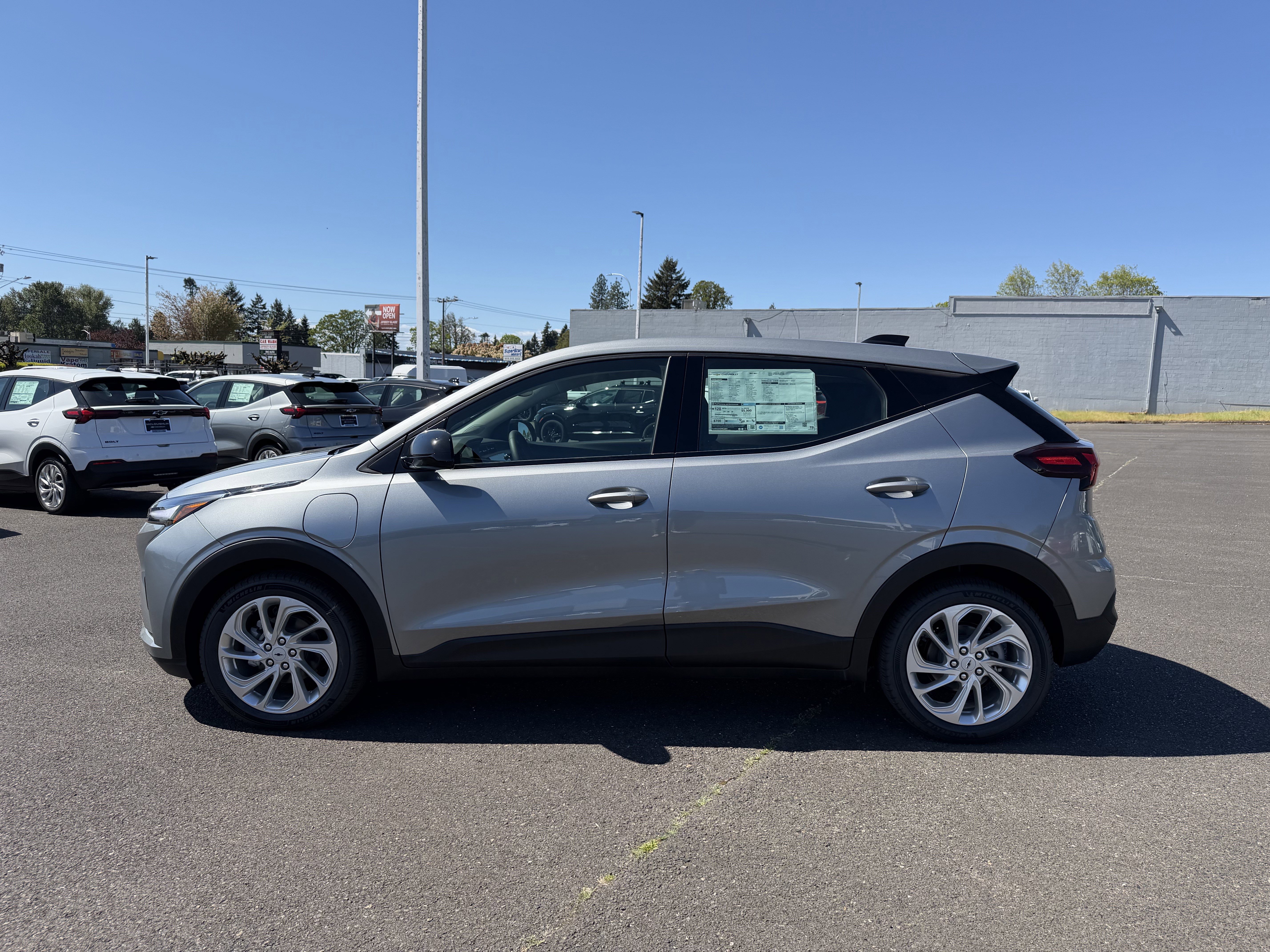 New 2027 Chevrolet Bolt LT w/ Comfort Package FWD image 2