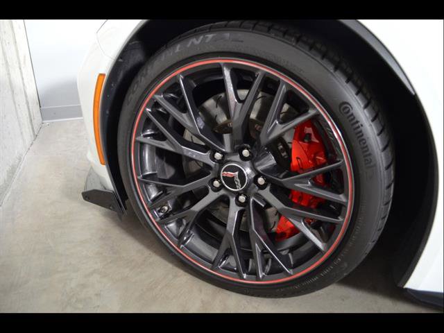 Used 2019 Chevrolet Corvette Z06 image 8