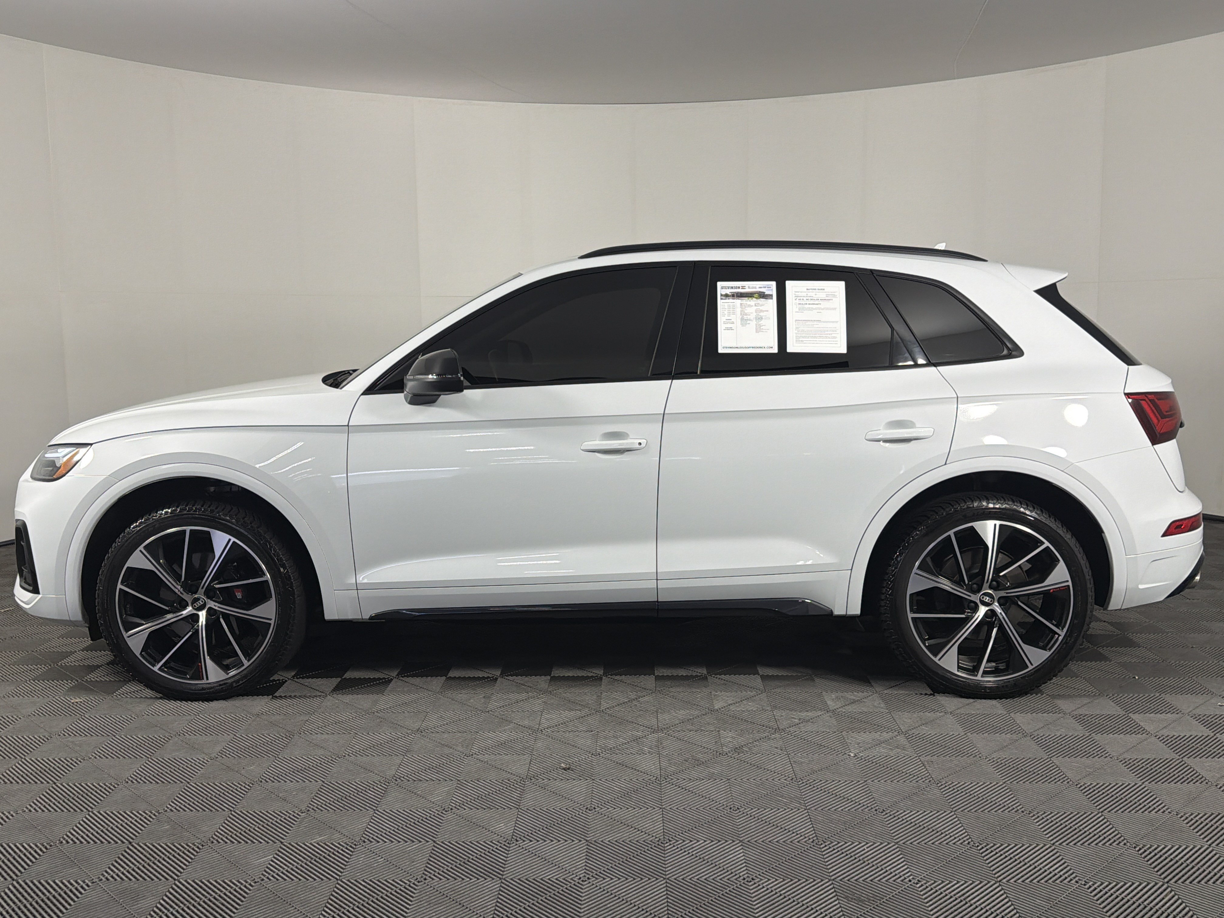 Used 2021 Audi SQ5 Premium Plus w/ Premium Plus Package AWD/4WD image 4